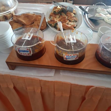 Agnanti Hotel Kalamakia Buitenkant foto