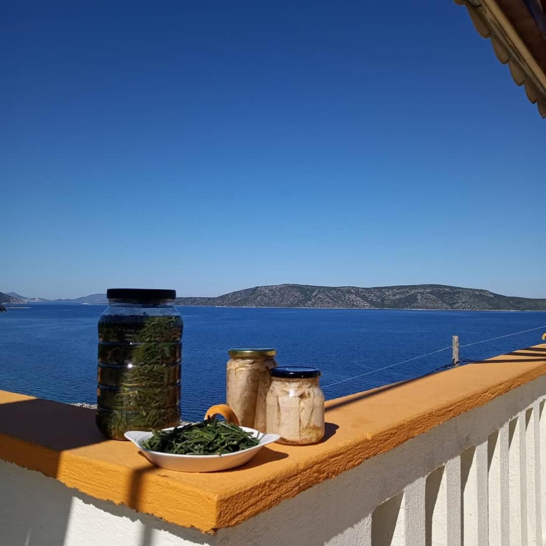 Agnanti Hotel Kalamakia Buitenkant foto