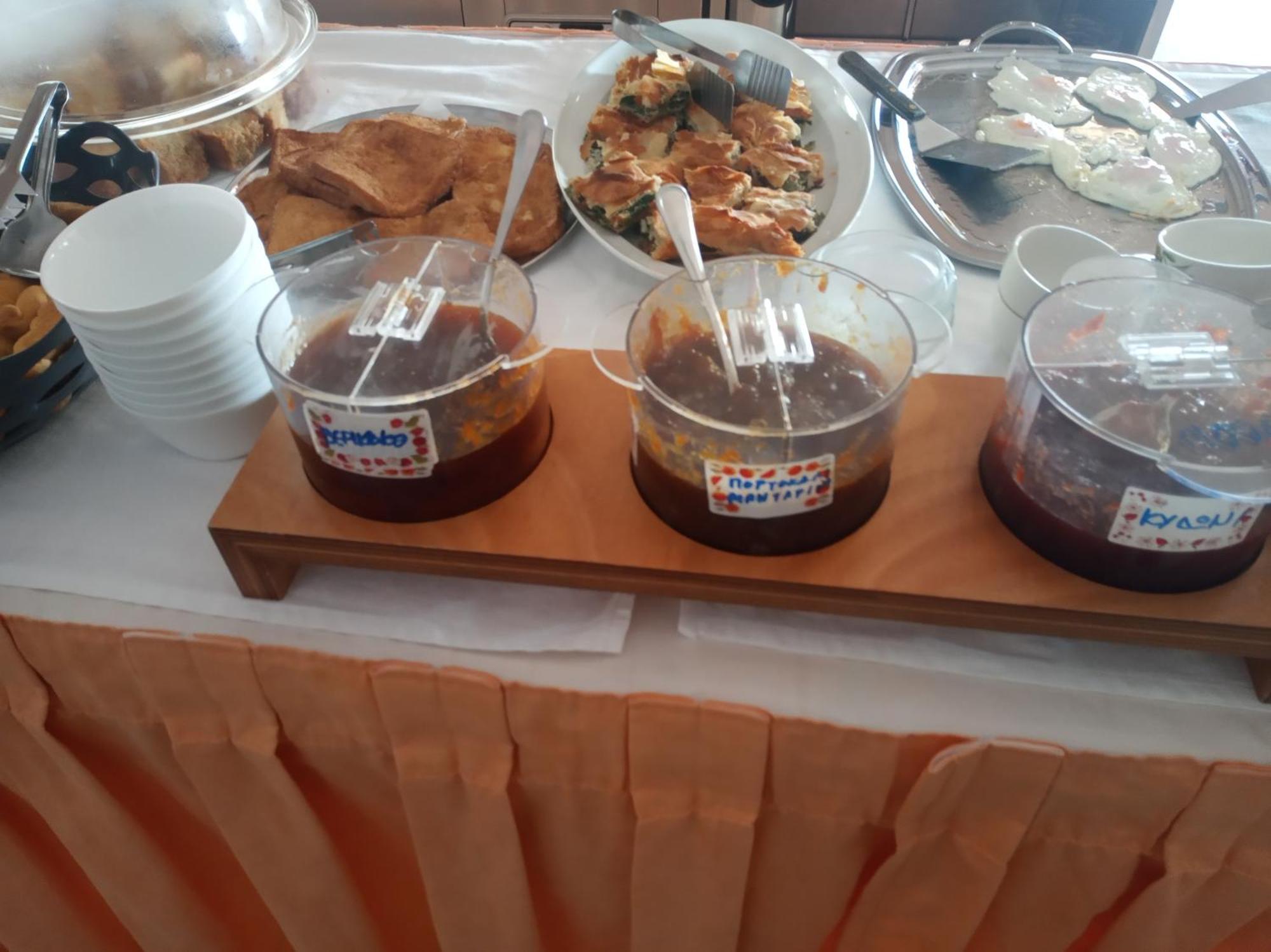 Agnanti Hotel Kalamakia Buitenkant foto