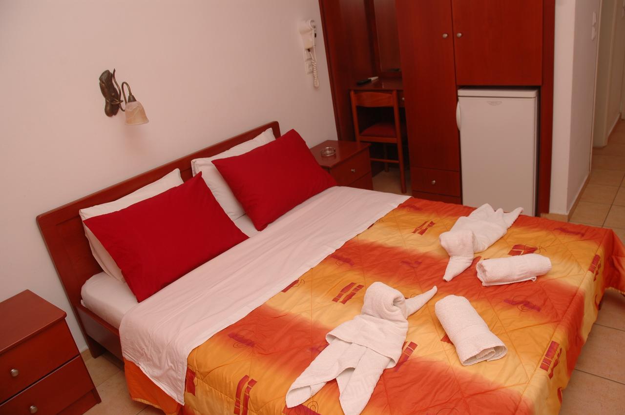 Agnanti Hotel Kalamakia Buitenkant foto